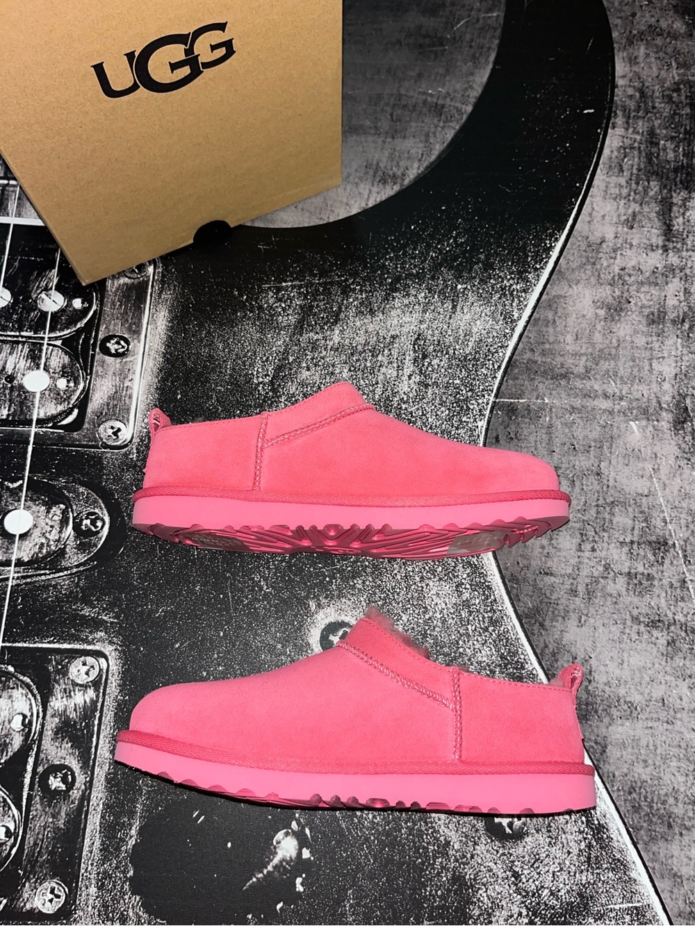 NIB UGG Classic Micro - Picture 13 of 14